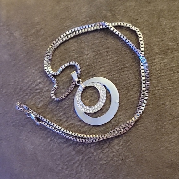 5/$25 SILVERTONE Circle Pendant Long Chain Necklace - Picture 2 of 7